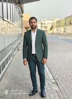 Dev - Male escort in Kolkata Photo 3 of 7