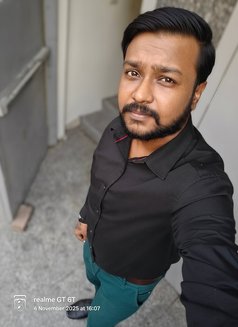 Dev - Male escort in Kolkata Photo 4 of 7