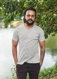 Dev - Male escort in Kolkata Photo 6 of 7