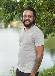 Dev - Male escort in Kolkata Photo 7 of 7