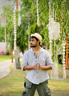 Dev - Acompañantes masculino in New Delhi Photo 1 of 1