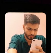 Dev - masseur in Pune