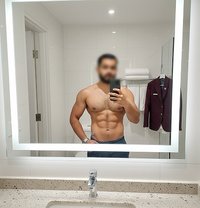 Dev - Male escort in Mumbai