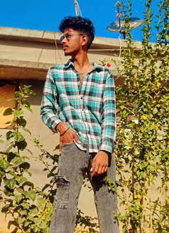 Dev Lucky - Male escort in Hyderabad Photo 1 of 7