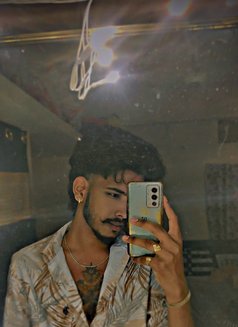 Dev Lucky - Male escort in Hyderabad Photo 2 of 7