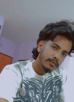 Dev Lucky - Male escort in Hyderabad Photo 3 of 7