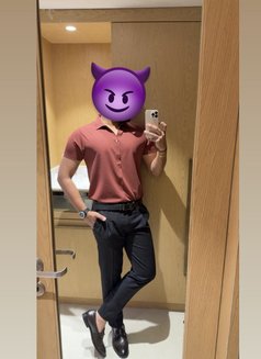 Dev Saxena - Male escort in Ahmedabad Photo 3 of 4