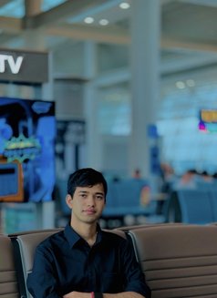 Wild Passionate Dev With 7.3 in - Male escort in Seoul Photo 2 of 3