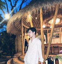 Deva in Bali - Acompañantes masculino in Bali