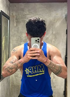 couple mssg - Male escort in Bali Photo 8 of 10