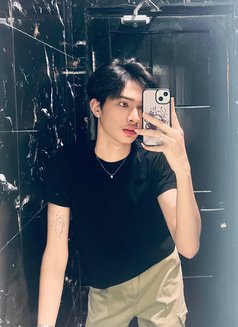 deva - Male escort in Medan Photo 7 of 7