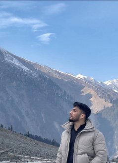 Devam - Male escort in Ahmedabad Photo 7 of 9