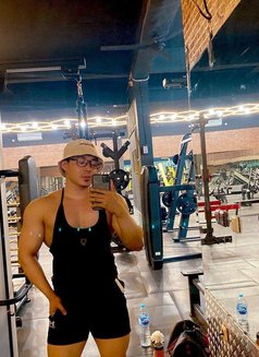Devan Hot Massage - Male escort in Jakarta Photo 11 of 11