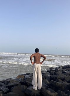 Devi - Acompañantes masculino in Mumbai Photo 2 of 2