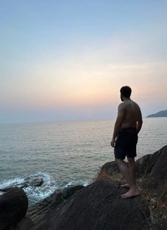 Deviant - Male escort in Bangalore Photo 1 of 1