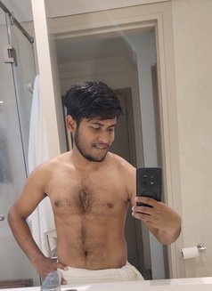 Devil - Male escort in Dubai Photo 2 of 3