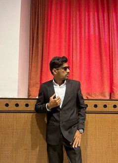 Devil - Male escort in Mumbai Photo 4 of 5