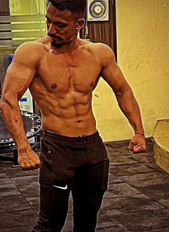 Devil Kundu - Male escort in Gurgaon Photo 1 of 4