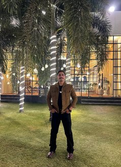 Devil Kundu - Male escort in Gurgaon Photo 2 of 4