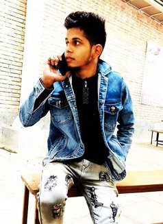 Devil Night - Acompañantes masculino in New Delhi Photo 1 of 3