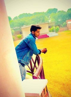 Devil Night - Acompañantes masculino in New Delhi Photo 2 of 3