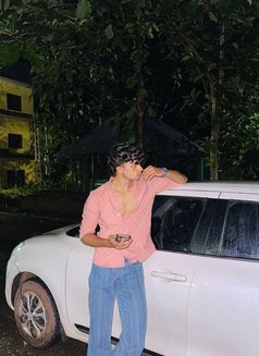 Devils Night' - Acompañantes masculino in New Delhi Photo 1 of 3