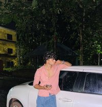 Devils Night - Acompañantes masculino in New Delhi