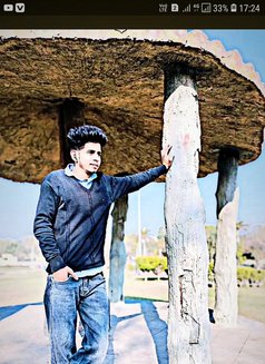 Devils Night' - Acompañantes masculino in New Delhi Photo 2 of 3