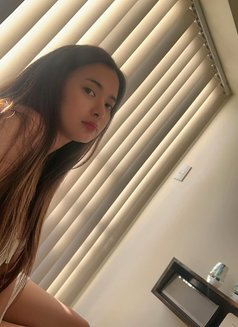 Devita - escort in Bali Photo 3 of 8