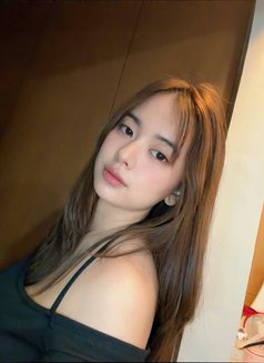 Devita - escort in Bali Photo 5 of 8