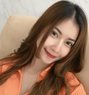 Devita - masseuse in Jakarta Photo 1 of 4