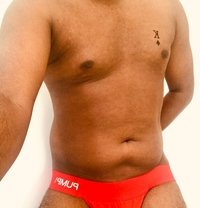 Devon Boobs Hunter - Male escort in Colombo