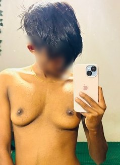 Devon Evan ( FTM Transgender ) - Transsexual escort in Colombo Photo 2 of 8