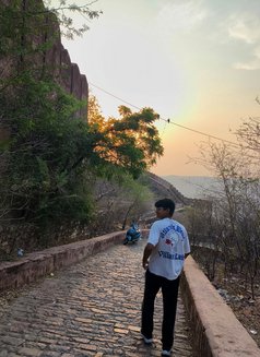 Devraj - Male escort in New Delhi Photo 3 of 3