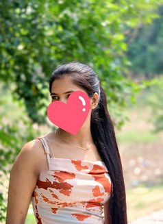 Devyani Cam and Real Meet - escort in New Delhi Photo 1 of 5