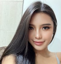 Dew Available - Acompañantes transexual in Ajmān