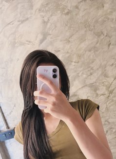 Dew Available - Transsexual escort in Ajmān Photo 25 of 26
