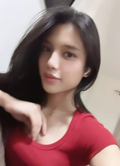 Dew Available - Transsexual escort in Khobar Photo 17 of 17