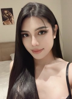 Dew Available - Transsexual escort in Khobar Photo 21 of 23