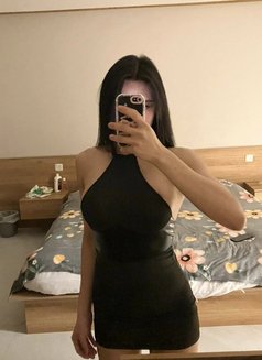 Dew Available - Transsexual escort in Riyadh Photo 28 of 30