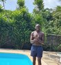 Dewafula - masseur in Nairobi Photo 6 of 11