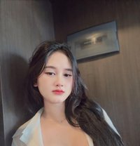 Dewi - escort in Bali