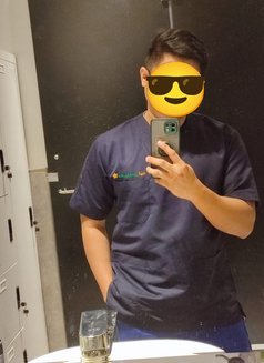 Dex - Male escort in Muscat Photo 1 of 9