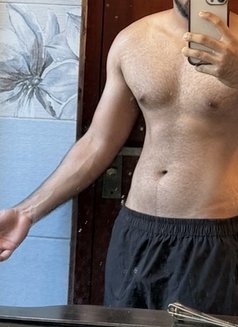 Dexx22 - Male escort in Kandy Photo 1 of 3