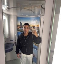 Deyker - Acompañantes masculino in Dubai