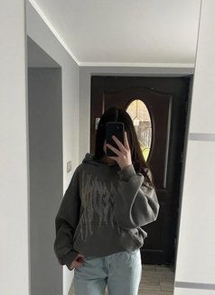 Dhansree - escort in Kolkata Photo 1 of 3