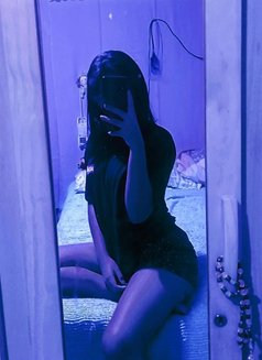 Dhansree - escort in Mumbai Photo 1 of 3