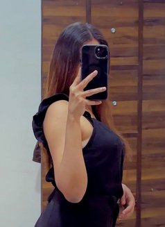 Dhansree - escort in New Delhi Photo 5 of 5