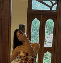 Dhansree - puta in Pune