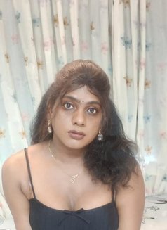 Dhanusree - Acompañantes transexual in Hyderabad Photo 1 of 1